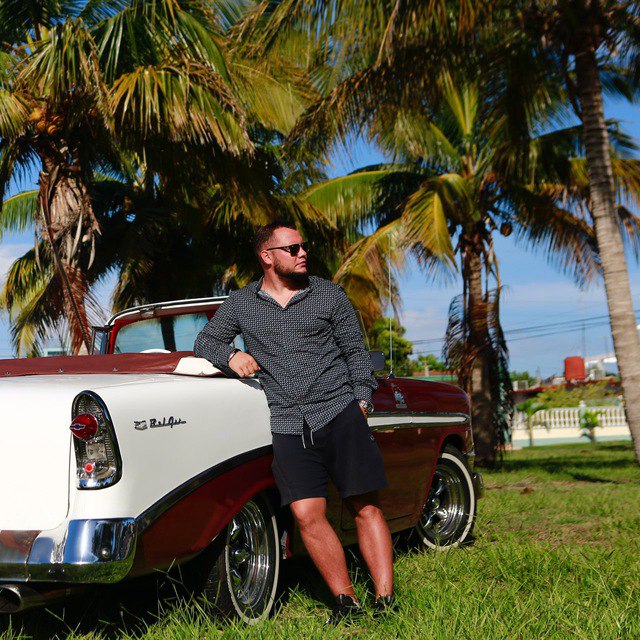 Компания Медиатейк